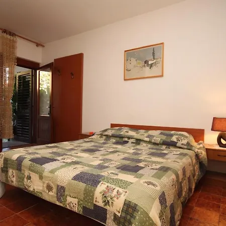 With A Parking Space - 7171 Umag