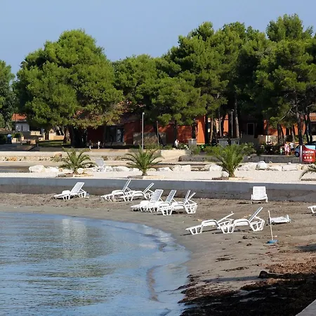 شقة With Parking Space - 7171 *