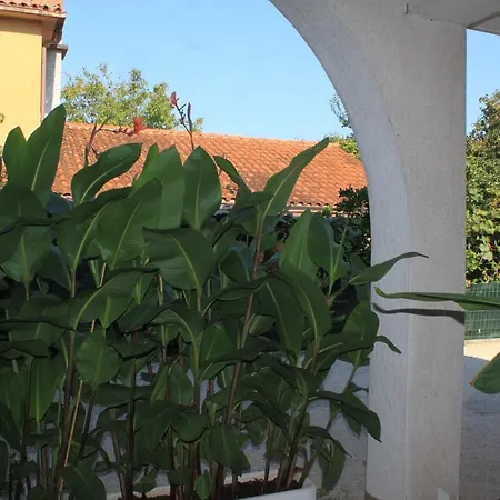 With Parking Space - 7171 아파트 *