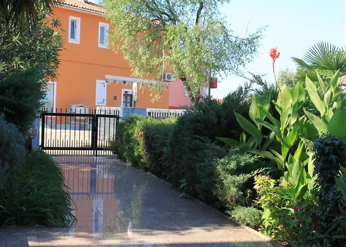 With Parking Space - 7171 דירה *