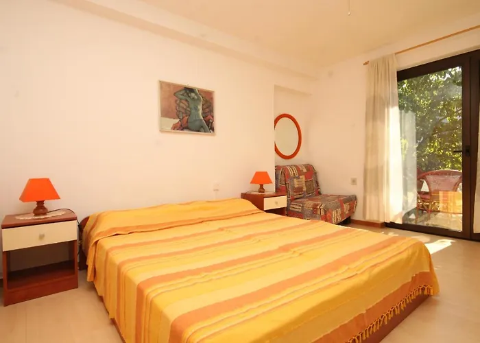 With Parking Space - 7171 아파트 우마그