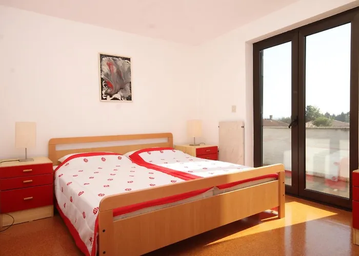 With Parking Space - 7171 아파트 *