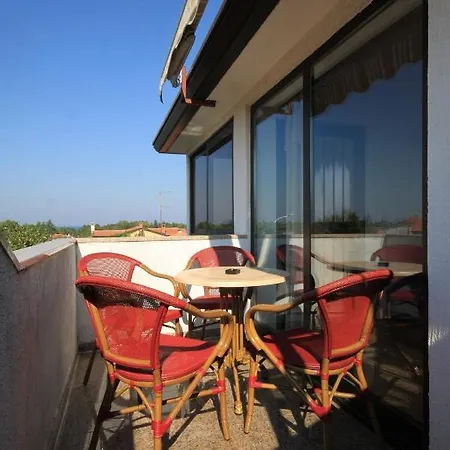 Apartman With Parking Space - 7171